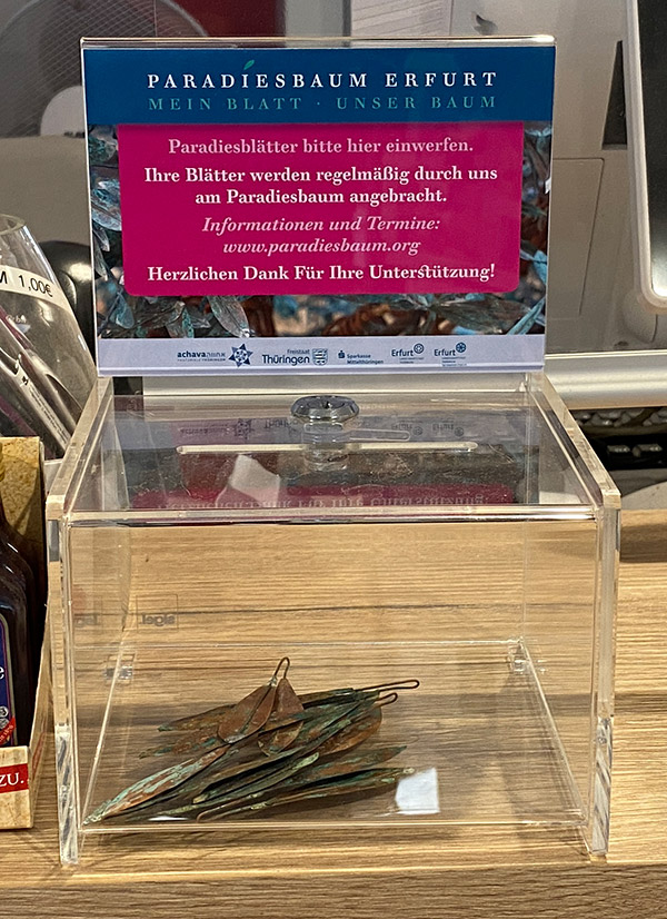 Paradiesbaum Erfurt – Mach mit! Wirf Dein Blatt in die Sammelbox!